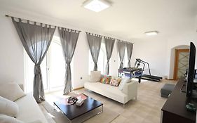 Villa Sea Breeze