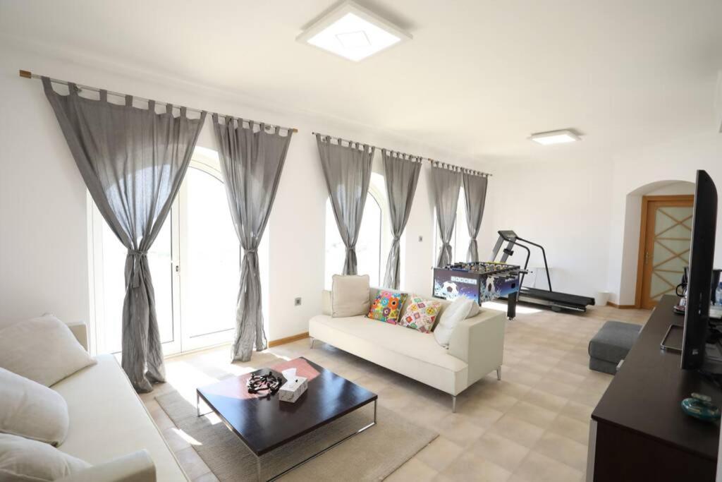 Villa Sea Breeze Sweimeh Buitenkant foto